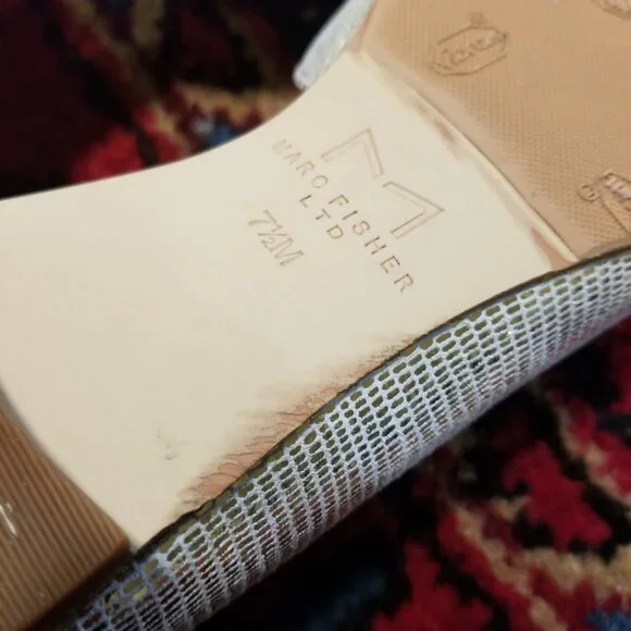 Marc Fisher LTD. Sunny 5 Slip On Leather d'Orsay Flats  Metallic Gold 7.5 M - Picture 9 of 14